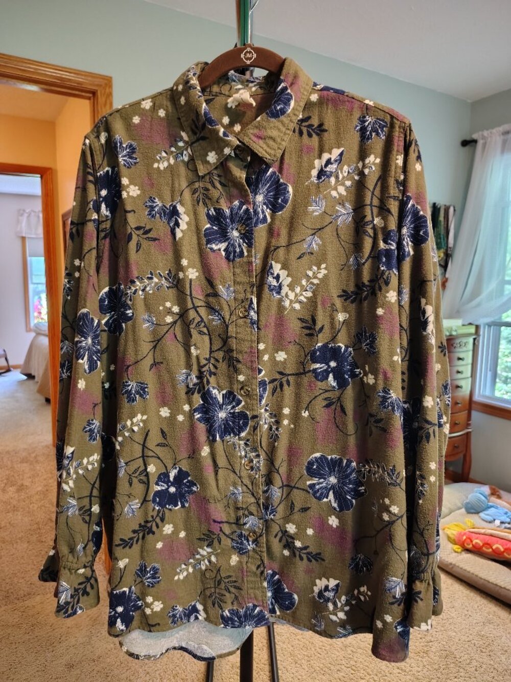 HUE XL Olive Floral Button Front Shirt Soft Brushed Fabric